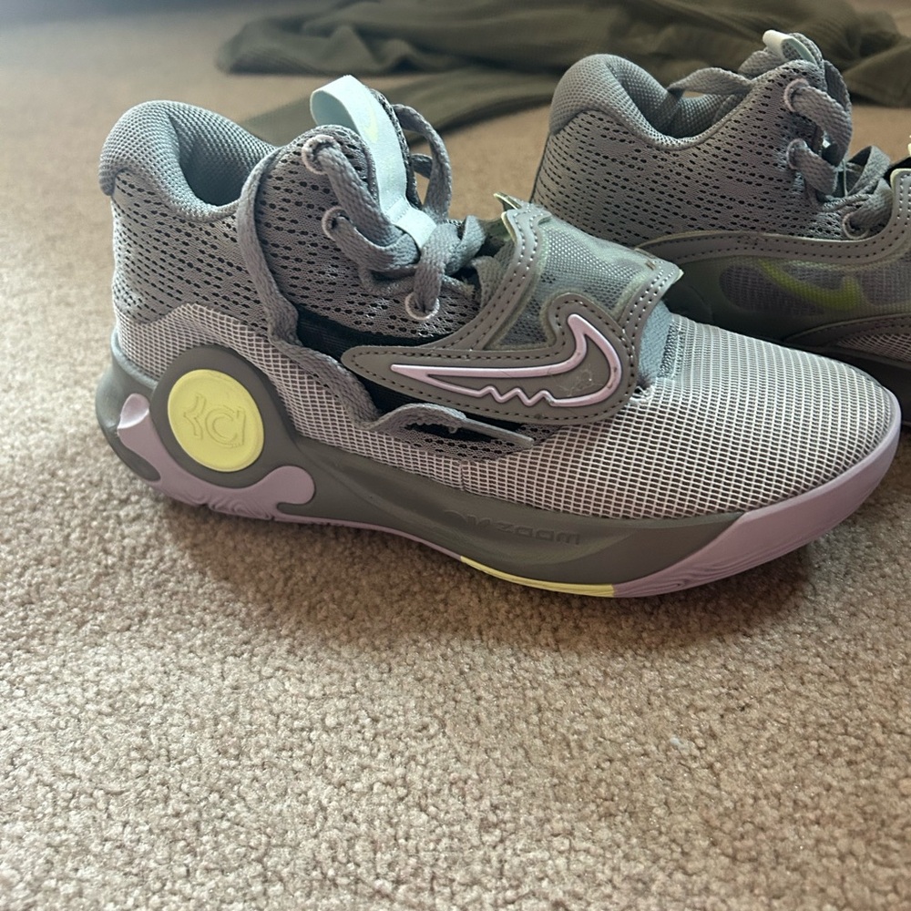 Women’s Kevin Durant Basketball Shoes